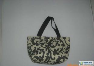 探尋時(shí)尚與實(shí)用 11花布休閑手拎包的價(jià)格與廠家信息